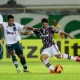 Com um a menos e gol de estreante, Flu vira no final e vence o Goi&aacute;s em Maca&eacute;