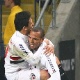Com futuro indefinido, Luis Fabiano vira 5&ordm; maior artilheiro do S&atilde;o Paulo