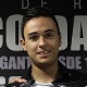 Montoya chega ao Vasco, fala em sonho realizado e exalta gols de Rom&aacute;rio