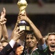 Foto Hist&oacute;rica: H&aacute; 14 anos, M&eacute;xico batia Brasil e fazia festa de 110 mil no Azteca