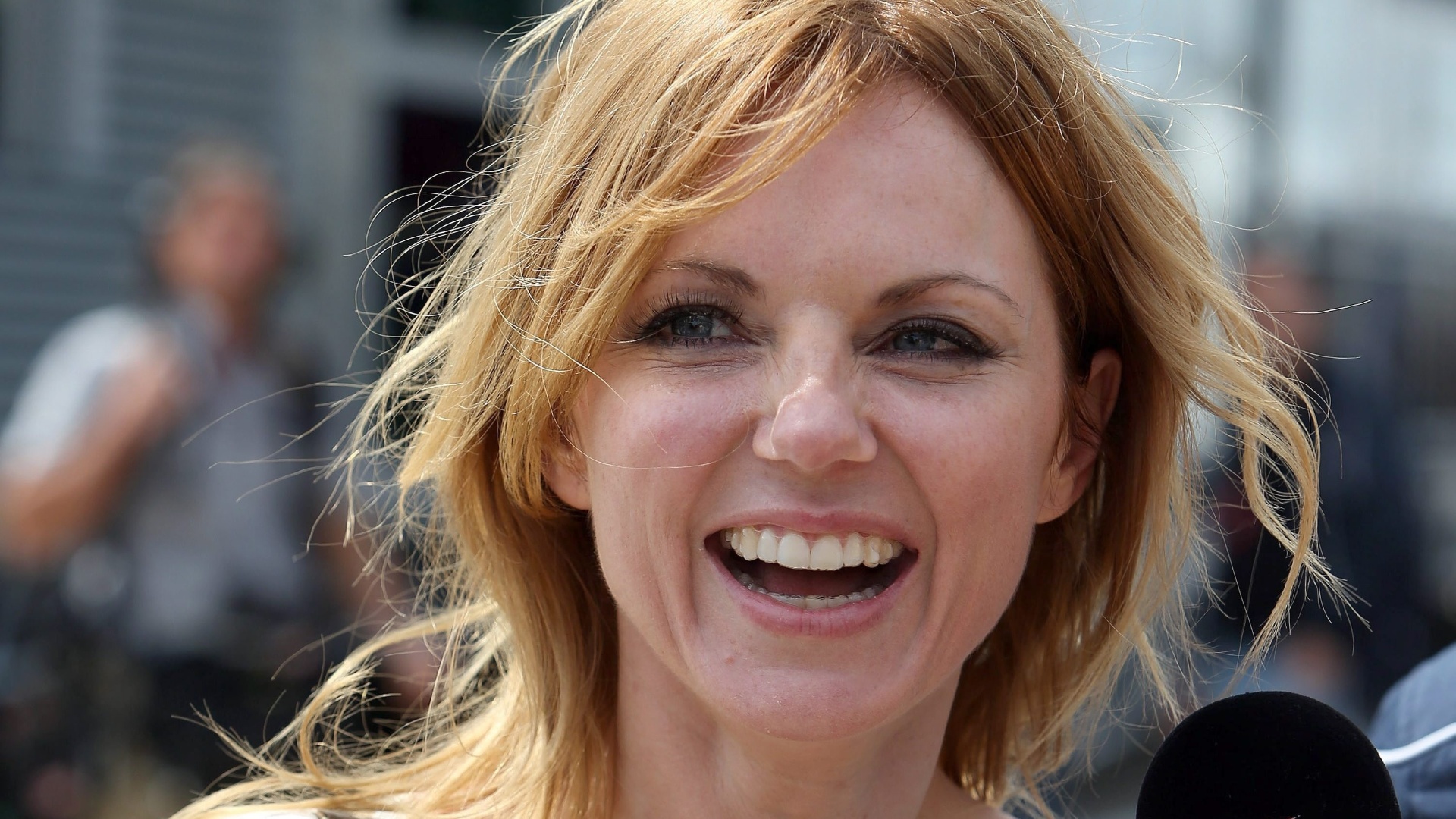 geri halliwell dating 2013 The spice girls 20 years later: geri halliwell a reality talent show which she has been appearing in since 2013 and a presenter for lip sync battle uk. geri halliwell dating 2013 The spice girls 20 years later: geri halliwell a reality talent show which she has been appearing in since 2013 and a presenter for lip sync battle uk.
