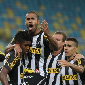 Líder do Brasileiro: Botafogo tem concentração light fora de casa e libera balada pós-jogos 