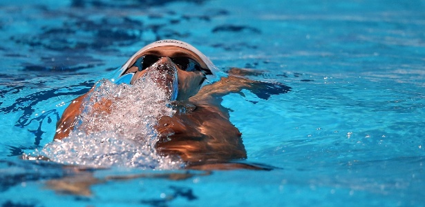 Nas eliminatórias dos 200 m costas, Leonardo de Deus fez o 15° tempo e avançou