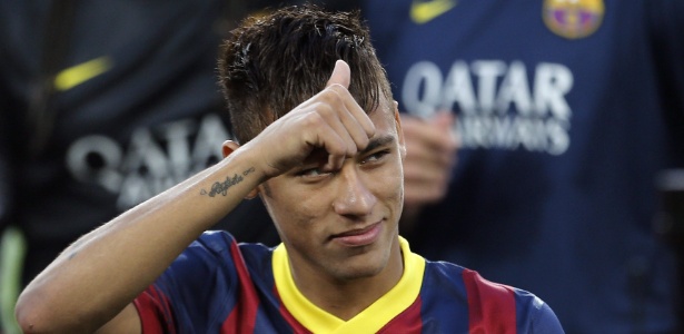 Neymar admitiu ter ficado 'um pouco triste' com a derrota do Santos para o Barcelona