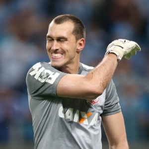 Walter passa por cirurgia e desfalca Corinthians por três semanas