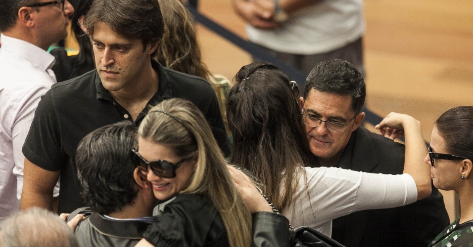 Confira a trajetória da modelo, miss e apresentadora Renata Fan BOL Fotos BOL Fotos