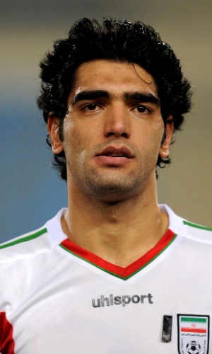 Reza Haghighi - ali-reza-haghighi-jogador-do-ira-1401237353001_300x500