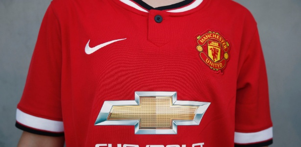 Fãs aproveitaram erro no site oficial e conseguiram comprar a camisa com desconto