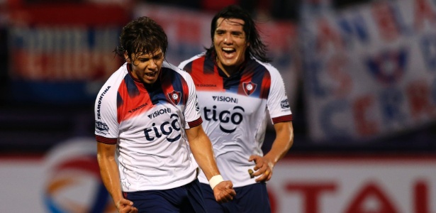 Corinthians faz terceira tentativa para contratar irmão gêmeo de paraguaio