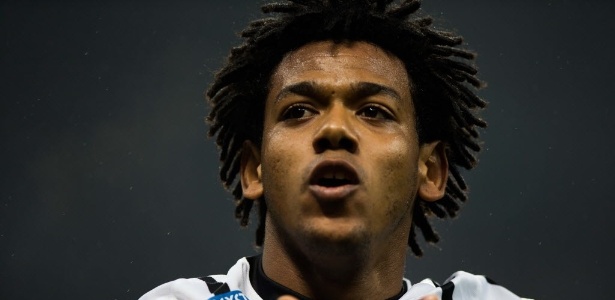 Campeão com o Corinthians, Romarinho luta para disputar mais um Mundial