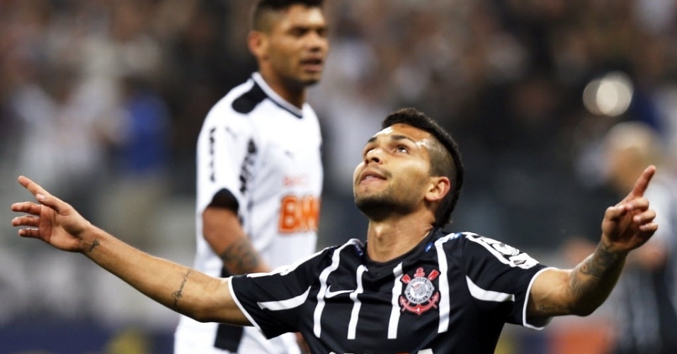 Petros ainda acredita em título do Timão. Mas será que dá?