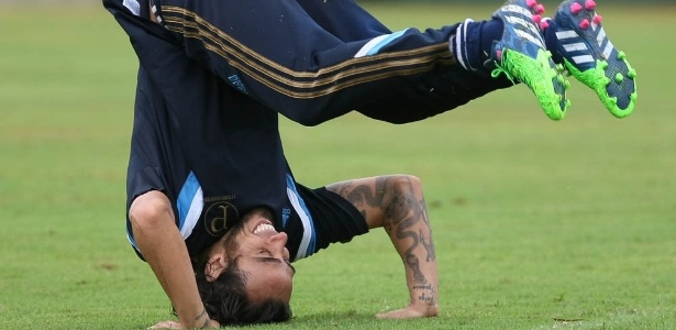 Valdivia lutador, desafio dos jovens e diversão. O Palmeiras volta a sorrir