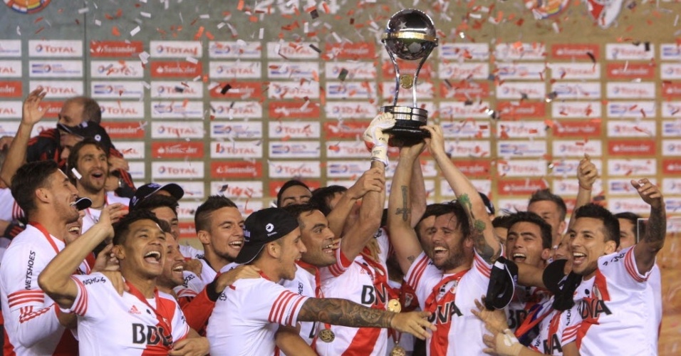 11dez2014---jogadores-do-river-plate-erg