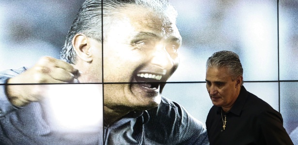 Tite soma divergências com diretoria do Corinthians. A mais nova é Ralf