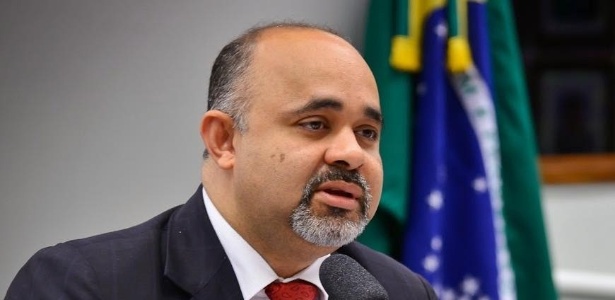 Deputado federal George Hilton (PRB-MG), novo ministro do Esporte de Dilma, tenta articulação para oferecer ensino superior a atletas