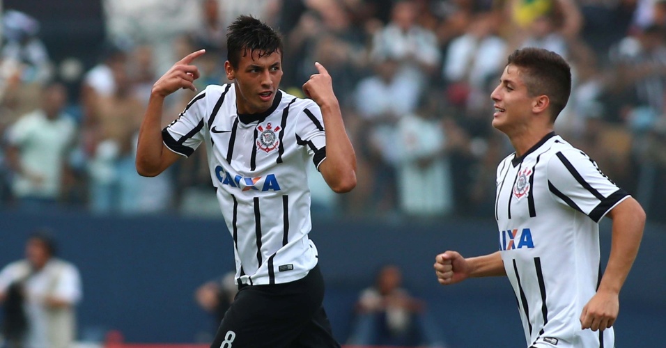 EXCLUSIVO: Com desfalques na equipe, garoto da base terá primeira chance como titular com Tite