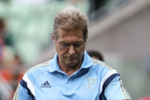 Após perder, Oswaldo diz que Palmeiras terá fases difíceis e pede paciência