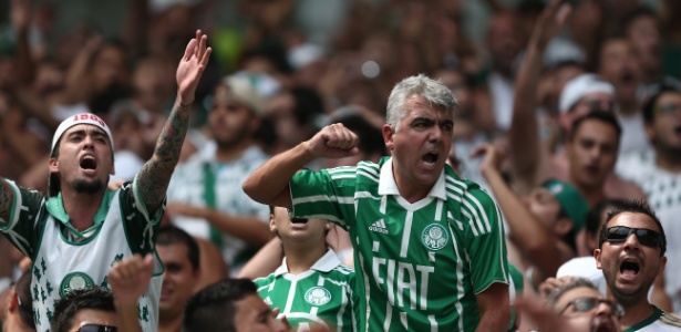 Torcida do Palmeiras faz festa no Allianz Parque antes do clássico contra o Palmeiras