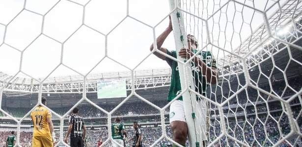 Palmeirense admite aprender com erro em dérbi: 