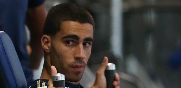 Volante Gabriel diz que só volta em 2016 e espera renovar com o Palmeiras