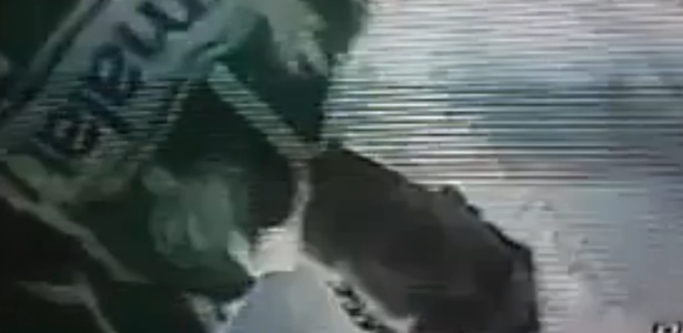 Edmundo quase foi preso por chutar câmera no Equador na Libertadores