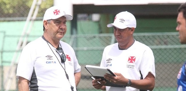 Marcelo Sadio/Vasco Marcelo Salles (c) foi auxiliar de Joel Santana na campanha do Vasco na Série B em 2014