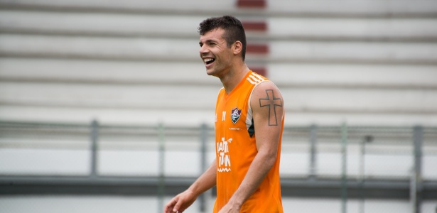 Em litígio na China, meia Wagner tem conversas adiantadas com o Corinthians2