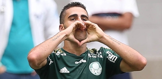 Volante vê Palmeiras brigando por Paulista, Brasileiro e Copa do Brasil