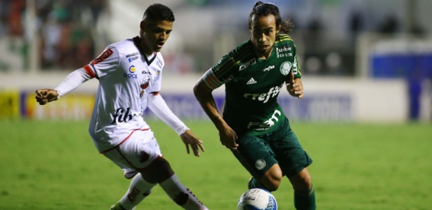 Valdivia: Cruzeiro diz que negocia com Palmeiras. Alviverde desconhece