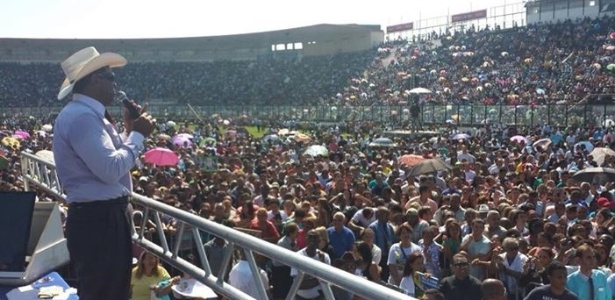 Edu Pinto/Divulgação IMPD São Januário virou palco de culto religioso da Igreja Mundial do Poder de Deus