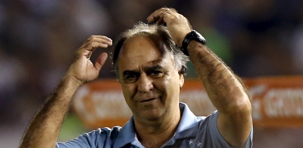 Marcelo Oliveira tenta encontrar justificativas para a oscilação do Cruzeiro durante o Campeonato Brasileiro