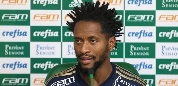 Zé Roberto avalia G.Jesus: 