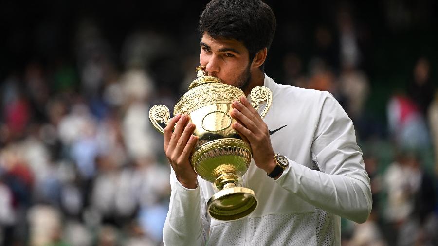 O duelo de duas gerações: Djokovic e Alcaraz jogam final em Wimbledon