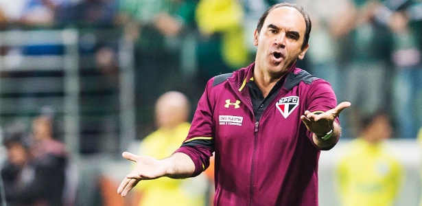 Ricardo Gomes comanda o SP contra o Figueirense e tenta tirar São Paulo da crise