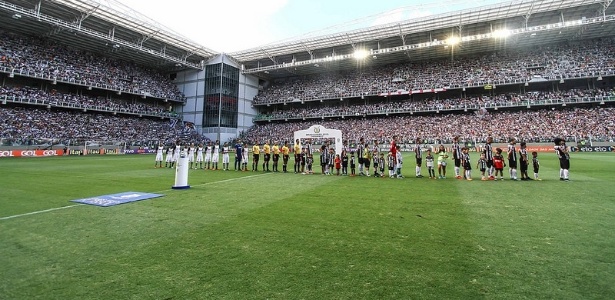 Treinador do Corinthians foi hostilizado na 'decisão' entre as equipes, no Independência