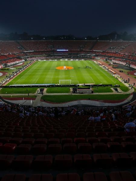 Estádio do Morumbi minutos antes de São Paulo x Corinthians, duelo da Copa do Brasil