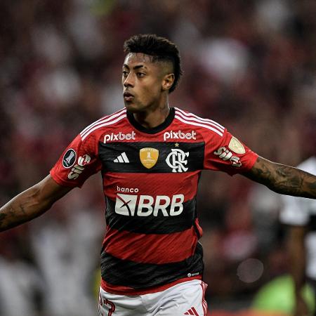 Flamengo supera ferrolho do Olimpia, vence no Maracanã e abre vantagem nas  oitavas da Libertadores, Flamengo