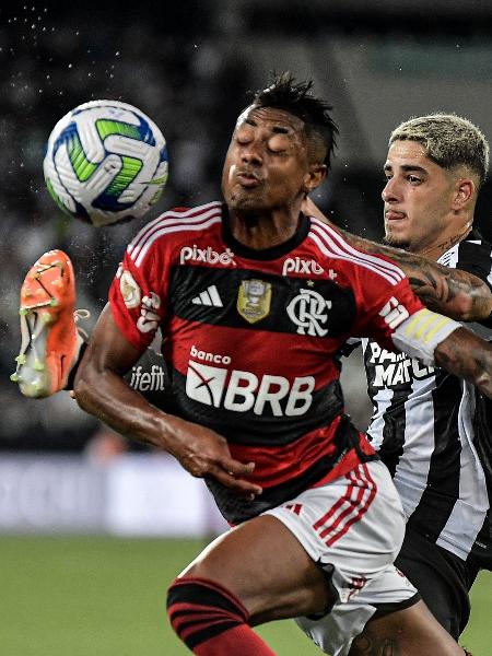Com três jogadores cada, Flamengo e Botafogo lideram seleção da