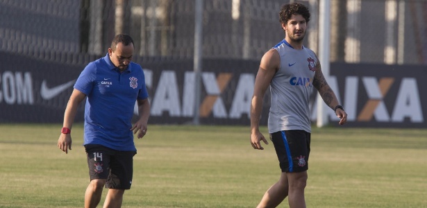 Villarreal avança em conversas com Pato e prepara 2ª oferta ao Corinthians