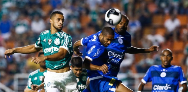 Palmeiras ainda busca zaga ideal. Era Mattos já teve 6 formações diferentes