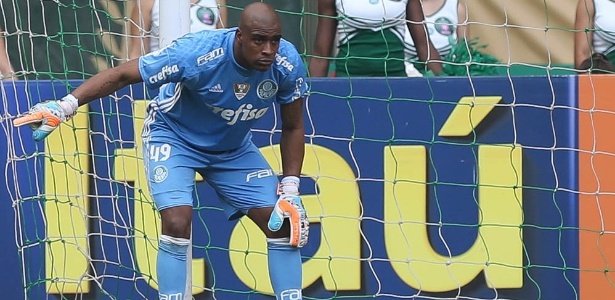 Jailson admite volta ao banco e diz que Prass merece retornar ao seu lugar