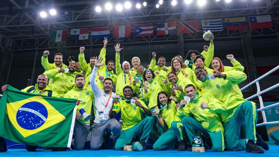 No boxe, cartela cheia não é bingo, mas sinônimo de sucesso