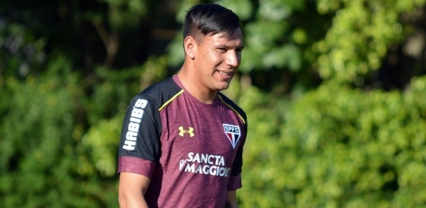 Chavez recebeu a camisa 9 e treinou durante a semana no São Paulo