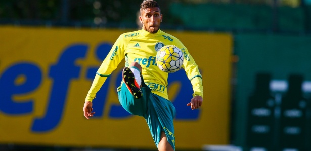 Rafael Marques desfalca Palmeiras em duelo contra o Internacional