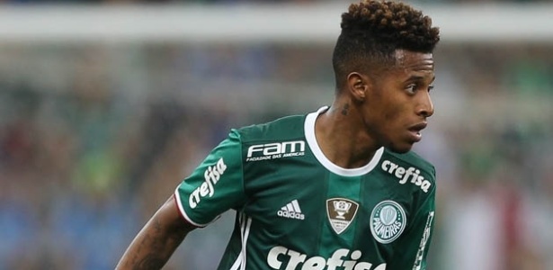 Tchê Tchê garante 'só pensar no Palmeiras', mas projeta futuro na Europa 