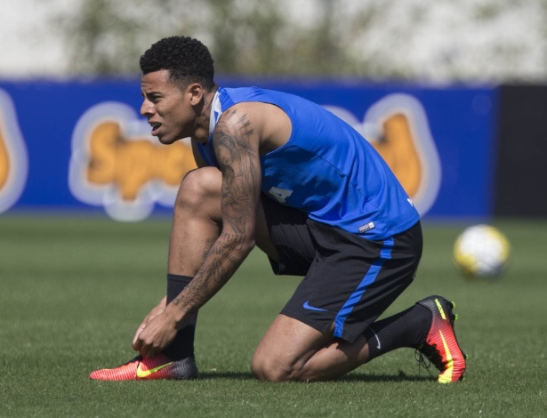 Corinthians rejeitou novo artilheiro dois anos antes de pagar R$ 3 milhões 