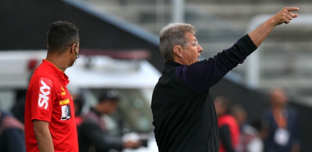 De olho no SP: 5 decisões cruciais que Oswaldo precisa tomar no Corinthians