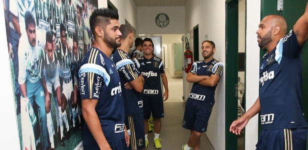 Palmeiras renova com jogadores contestados. E tem explicação para isso