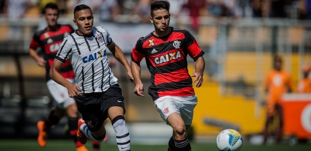 Corinthians e Flamengo disputam equilibrada decisão do título da Copa São Paulo, no Pacaembu