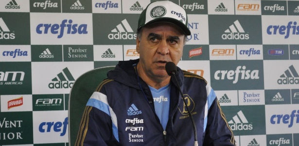 Marcelo Oliveira vai conhecer elenco do Palmeiras com pressão da degola